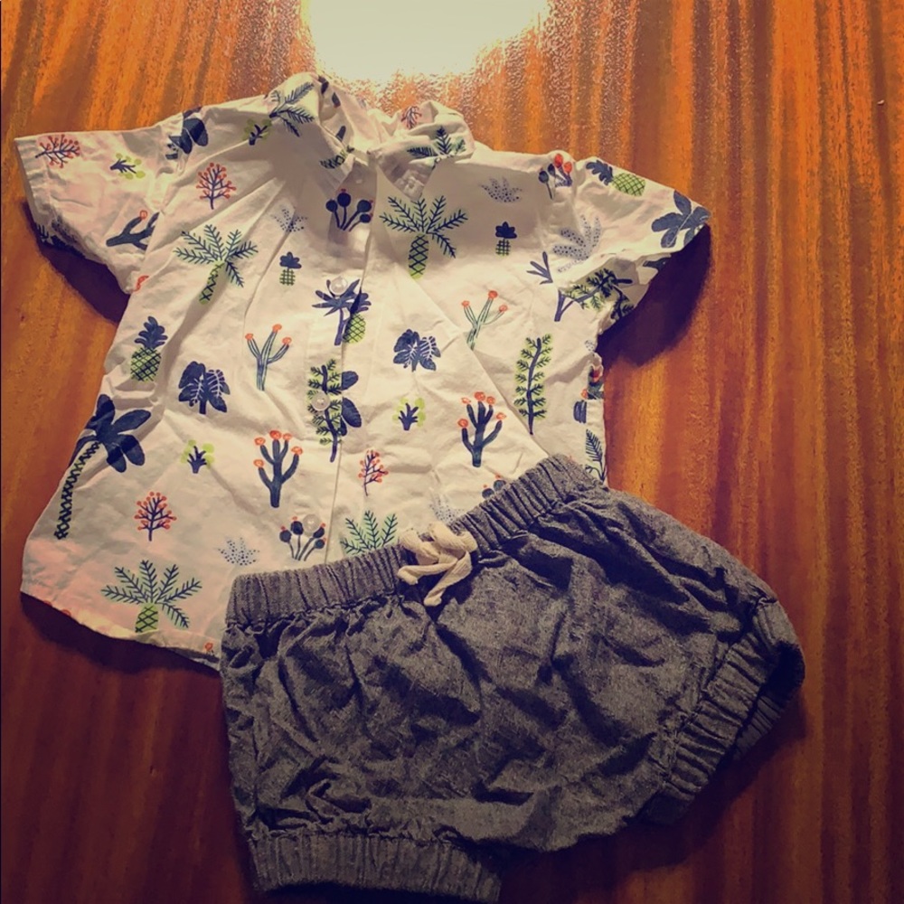 Hallmark Baby 12-18 month outfit